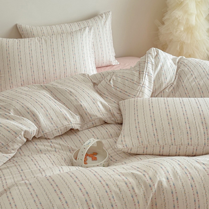 91家纺网 家纺一手货源 找家纺 塞纳 2026新款.全棉有氧双层纱四件套-场景一 绛妍-米