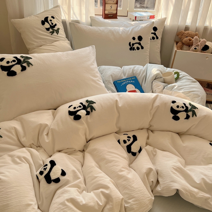 91家纺网 家纺一手货源 找家纺 慕尚家纺 2025新款春夏新款色织水洗棉毛巾绣四件套 熊猫 米白