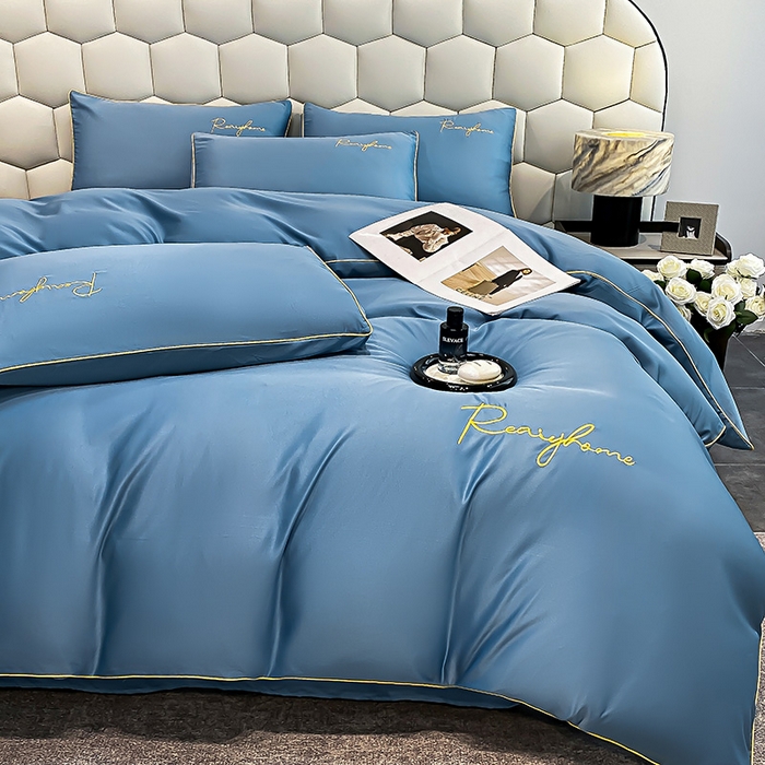 91家纺网 家纺一手货源 找家纺 富宁2025新款水洗真丝时光字母冰丝刺绣四件套 宾利蓝