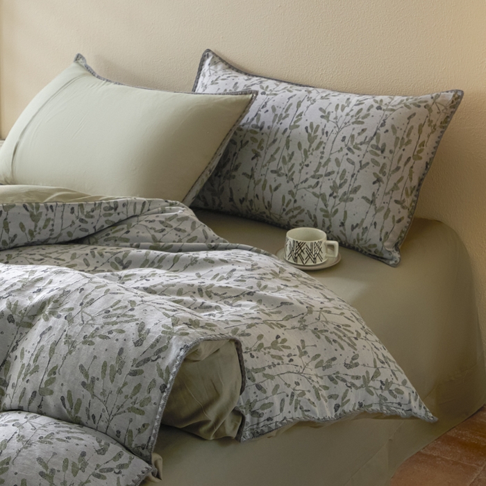 91家纺网 家纺一手货源 找家纺 2025新款亲肤全棉三层纱提花四件套 叶语-兰苕