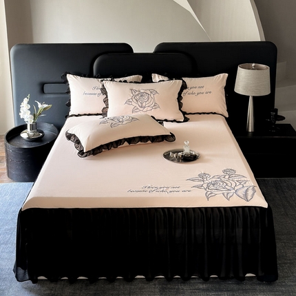 91家纺网 家纺一手货源 找家纺 豪美鑫 2025新款赫本风亲肤棉花边单床裙 赫本风床裙-胭脂粉