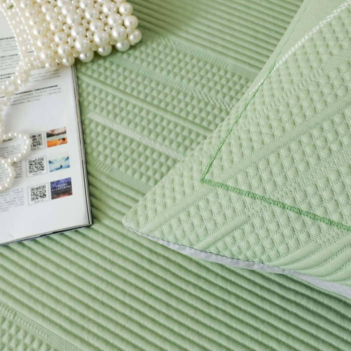 91家纺网 家纺一手货源 找家纺 2025新款亲肤流星雨冰丝席床裙 绿色