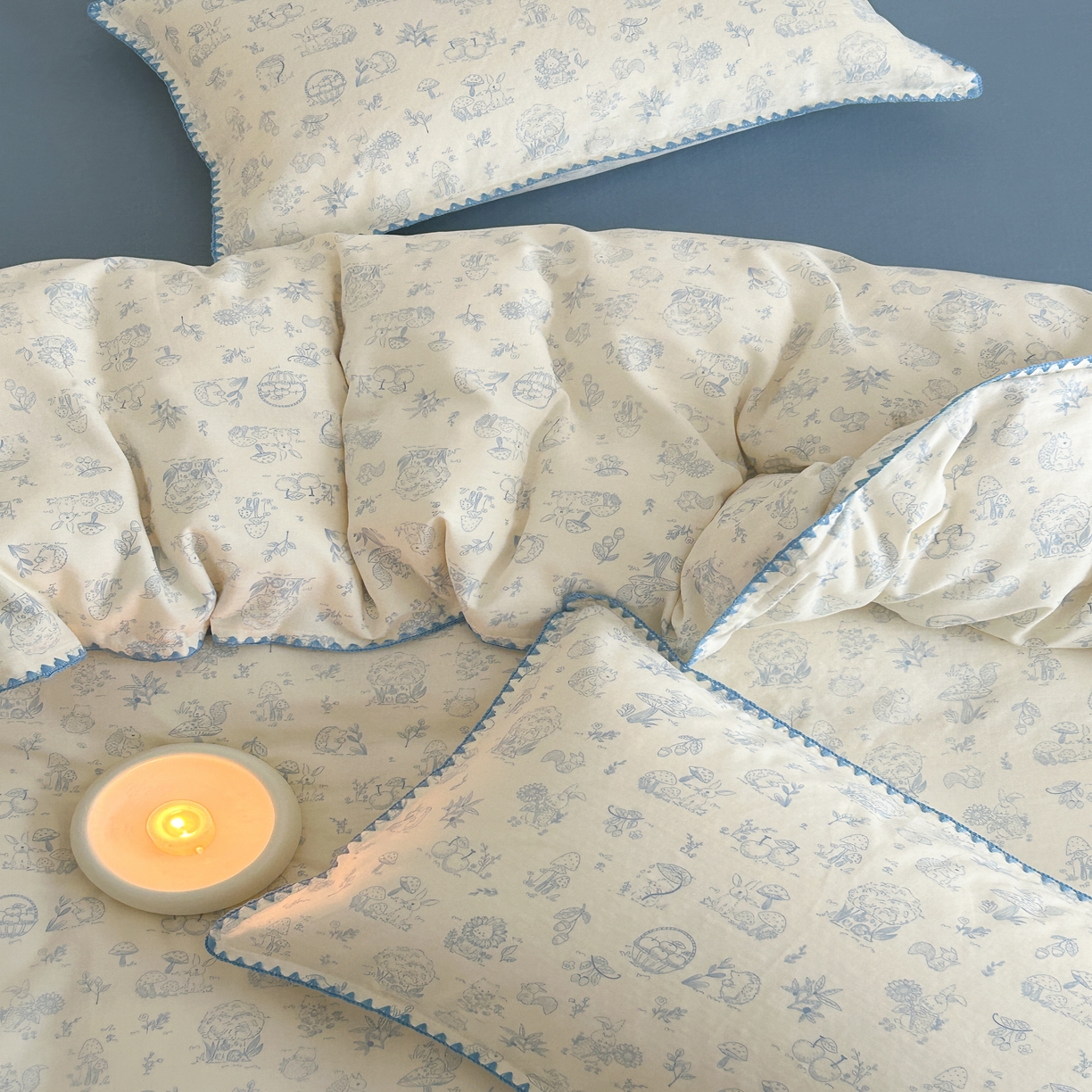 91家纺网 家纺一手货源 找家纺 2025新款工艺款全棉双层纱小清新贝壳边四件套 森林物语