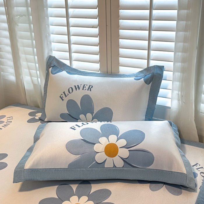 91家纺网 家纺一手货源 找家纺 席佬大 2025新款高克重卡通数码印花冰藤席床席床笠款 花语-平铺款