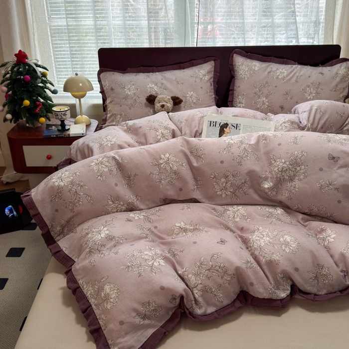 91家纺网 家纺一手货源 找家纺 曼之夏 2025春夏新款A类全棉纯棉邹邹纱花边款四件套 紫嫣