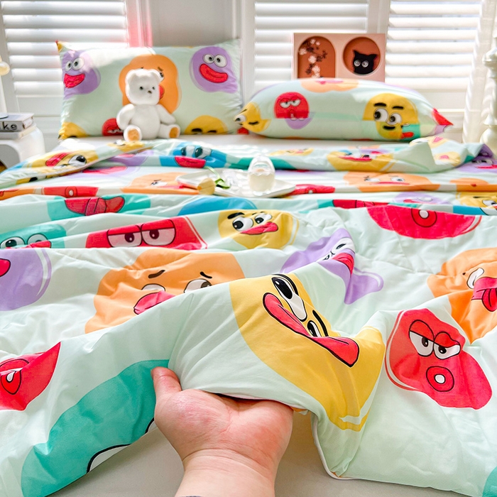 91家纺网 家纺一手货源 找家纺 好梦来家纺（原锦茂家纺） 2025新款印花凉感丝抗菌夏被 缤纷涂鸦