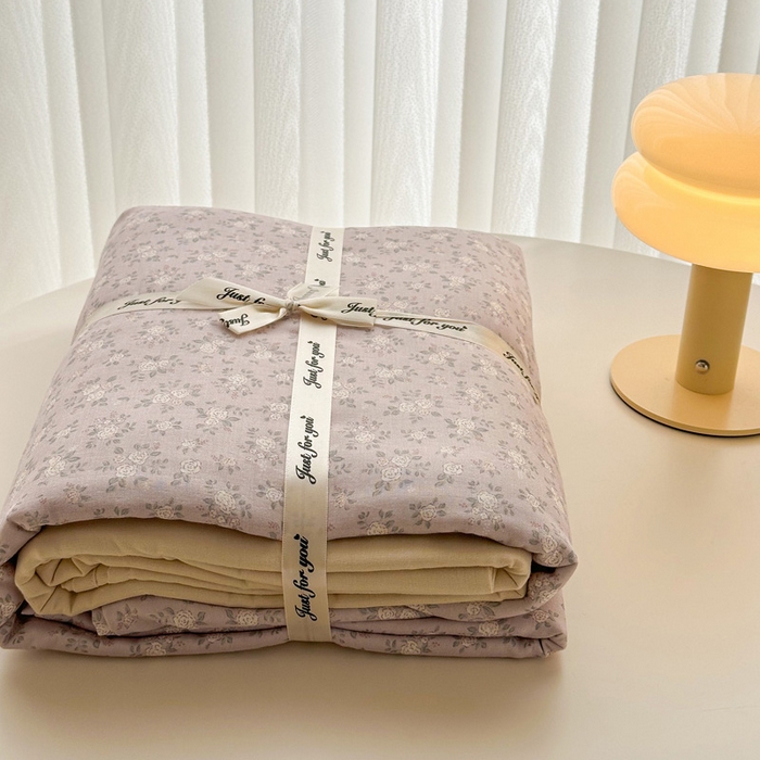 91家纺网 家纺一手货源 找家纺 塞纳 2026新款.全棉有氧双层纱四件套-场景一 宛夏-浅灰