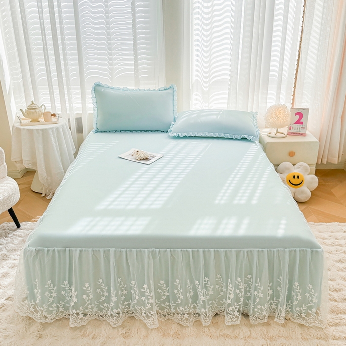 91家纺网 家纺一手货源 找家纺 LIFE.丽芙 2025春夏新款独家研发太空层凉感软席双层蕾丝边冰丝凉席床裙款 浅兰