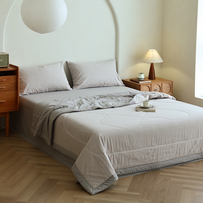 91家纺网 家纺一手货源 找家纺 雯雨家纺 2025新款A类无印风里外全棉纯棉水洗棉新疆棉花夏被夏凉被空调被 米细条