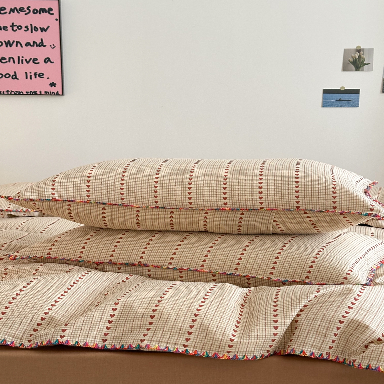 91家纺网 家纺一手货源 找家纺 2025新款工艺款全棉双层纱小清新贝壳边四件套 情初