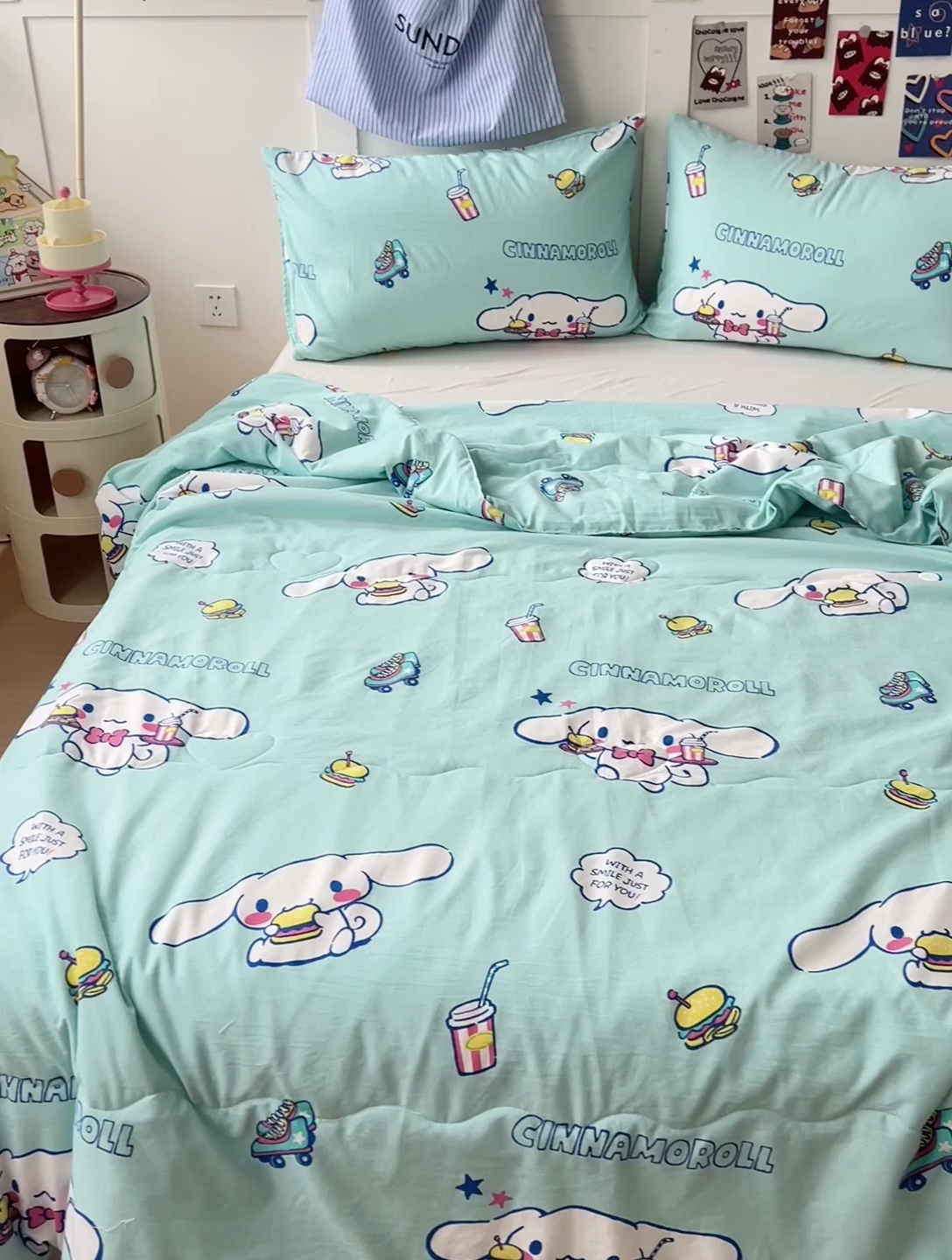 91家纺网 家纺一手货源 找家纺 昊川家纺 2025新款三丽鸥A类水洗双层纱夏被夏凉被空调被 汉堡玉桂狗