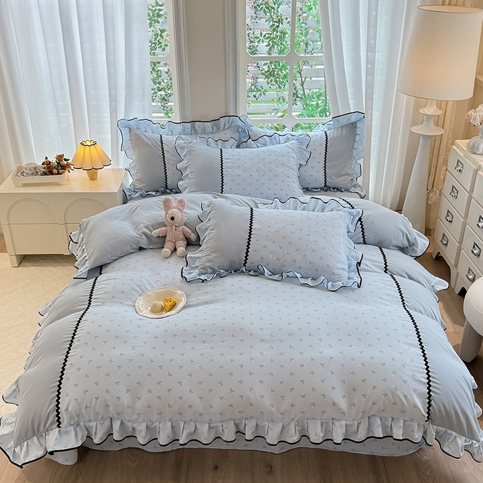 91家纺网 家纺一手货源 找家纺 大麦家纺 2025新款韩式花边亲肤棉四件套 蓝色蝴蝶结