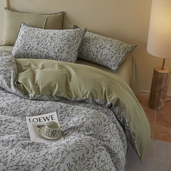 91家纺网 家纺一手货源 找家纺 2025新款亲肤全棉三层纱提花四件套 叶语-兰苕