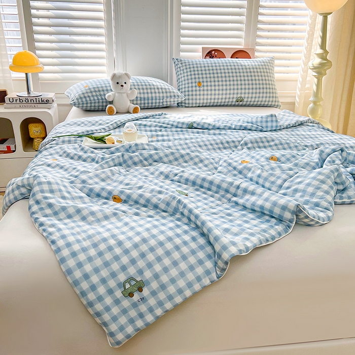 91家纺网 家纺一手货源 找家纺 好梦来家纺（原锦茂家纺） 2026新款印花凉感丝抗菌夏被 蓝格物语