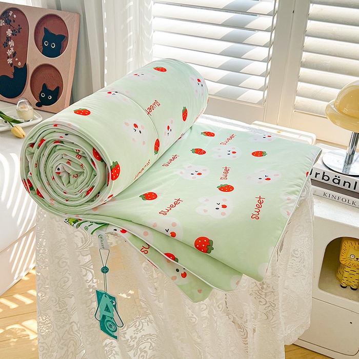 91家纺网 家纺一手货源 找家纺 好梦来家纺（原锦茂家纺） 2026新款印花凉感丝抗菌夏被 甜蜜蜜