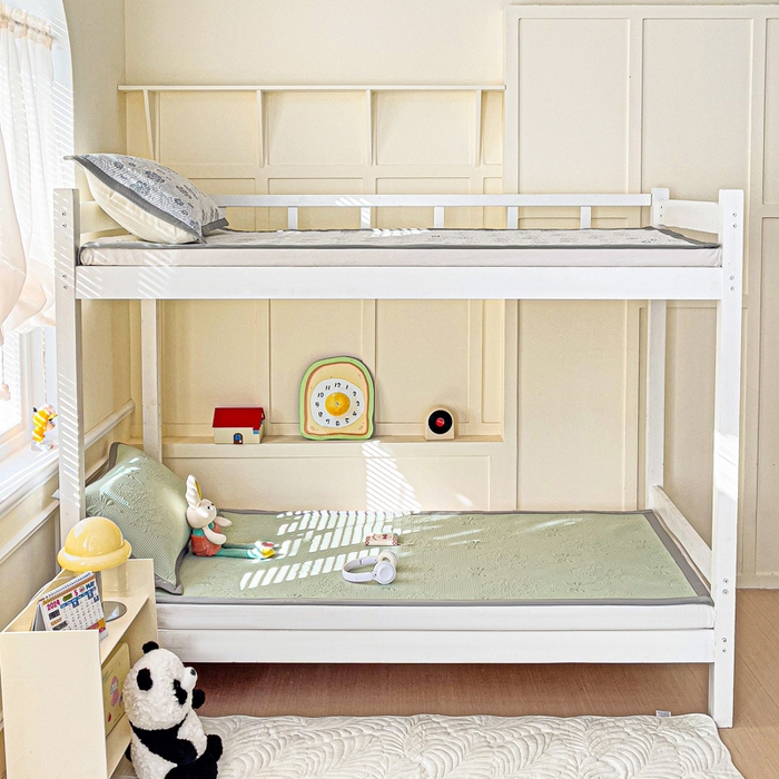 91家纺网 家纺一手货源 找家纺 富馨莱 2025新款A类480克PE凉感凉豆豆凉席三件套和单件学生款 蝴蝶結-绿