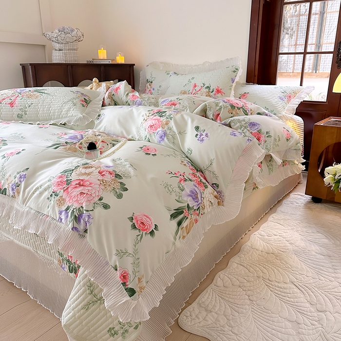 91家纺网 家纺一手货源 找家纺 赫本家纺  2025新款水洗棉花边款夹棉床盖三件套四件套 南笙几梦