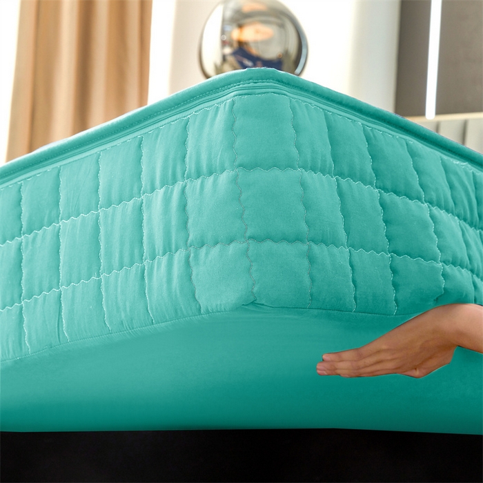 91家纺网 家纺一手货源 找家纺 欧邦 2025新款水洗原棉六面全包夹棉床笠 净水绿