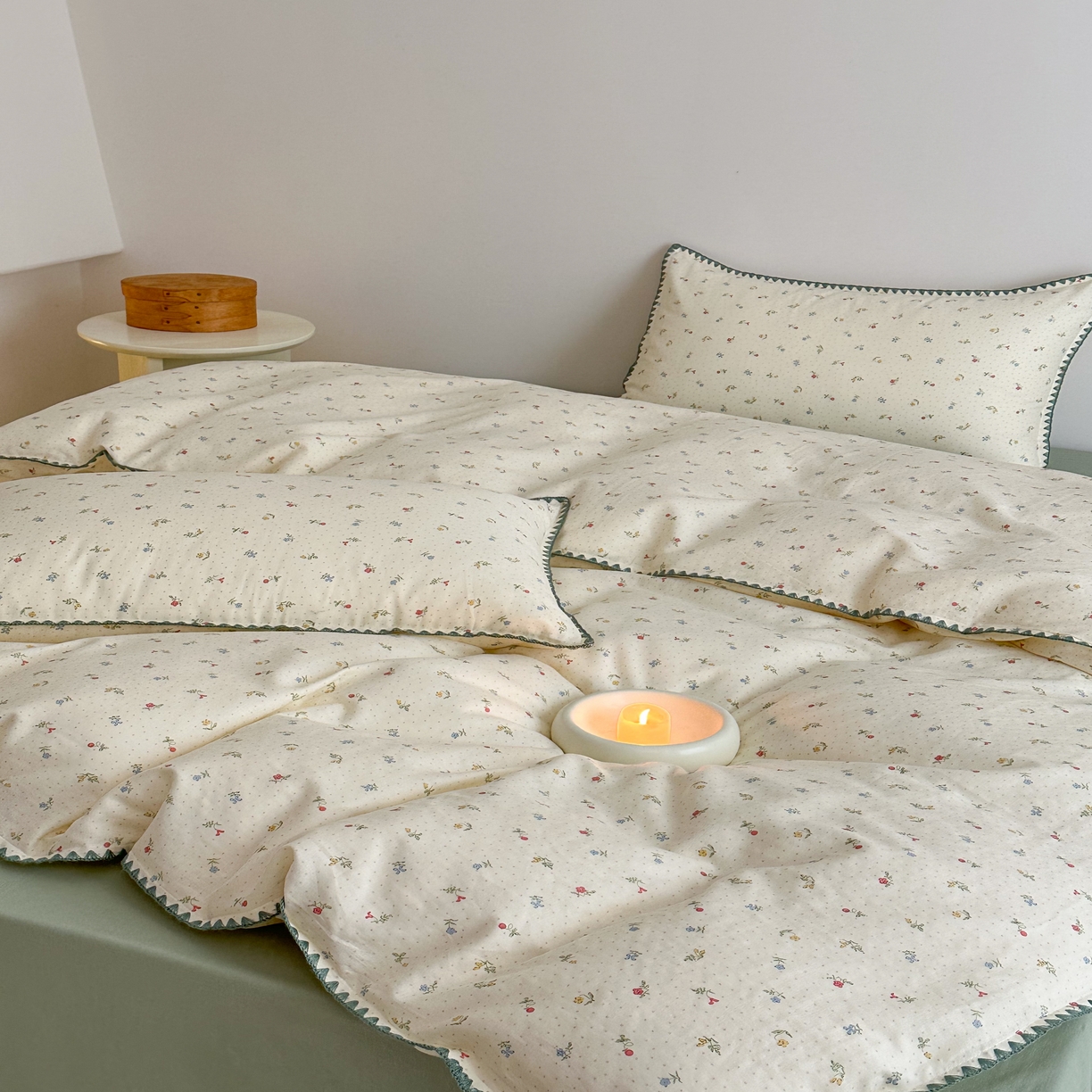 91家纺网 家纺一手货源 找家纺 2025新款春夏新品工艺款全棉双层纱贝壳边四件套 夏日