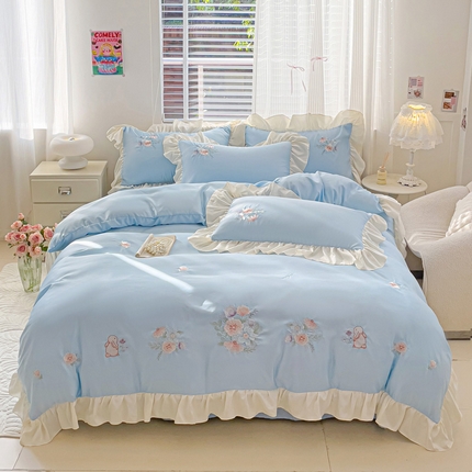 91家纺网 家纺一手货源 找家纺 （总）焱博家纺 2025新款韩版花间细语系列水洗冰丝刺绣花边四件套
