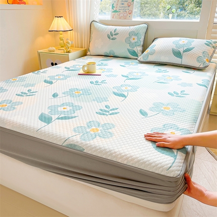 91家纺网 家纺一手货源 找家纺 康纳利 2025新款A类豆豆床笠席夏被四件套 墨雨