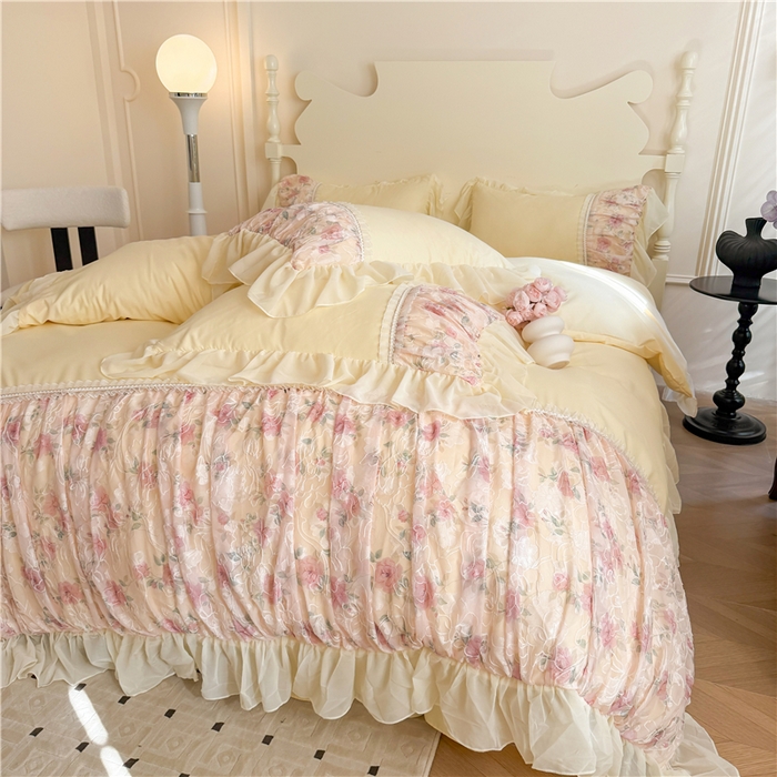 91家纺网 家纺一手货源 找家纺 富盛家纺 2025新款水洗亲肤棉雪纺印绣工艺四件套公主风四件套巴黎春天系列 巴黎春天-黄