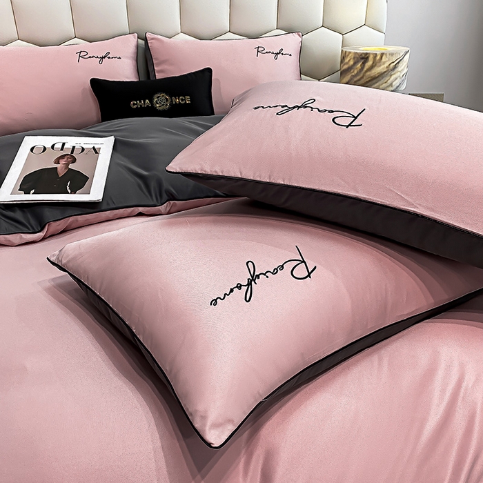 91家纺网 家纺一手货源 找家纺 富宁2025新款水洗真丝时光字母冰丝刺绣四件套 豆沙+高级灰