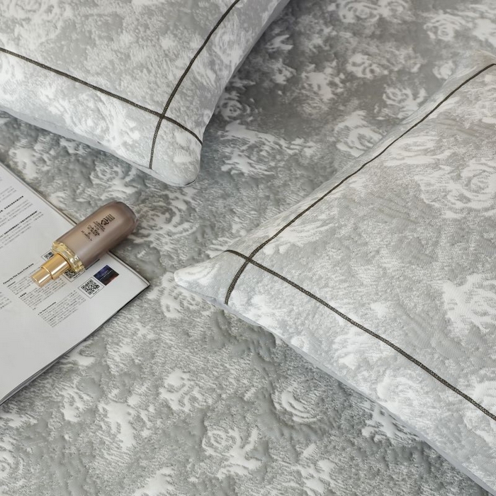 91家纺网 家纺一手货源 找家纺 2025新款玫瑰亲肤冰丝席床裙 灰色