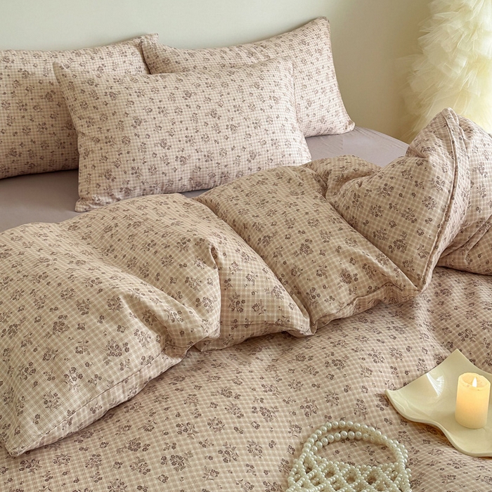 91家纺网 家纺一手货源 找家纺 2025新款全棉有氧A类母婴级双层纱印花四件套 倩影-米黄