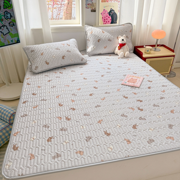 91家纺网 家纺一手货源 找家纺 慕尚家纺 2025新款小清新凉感丝乳胶席 中国白兔