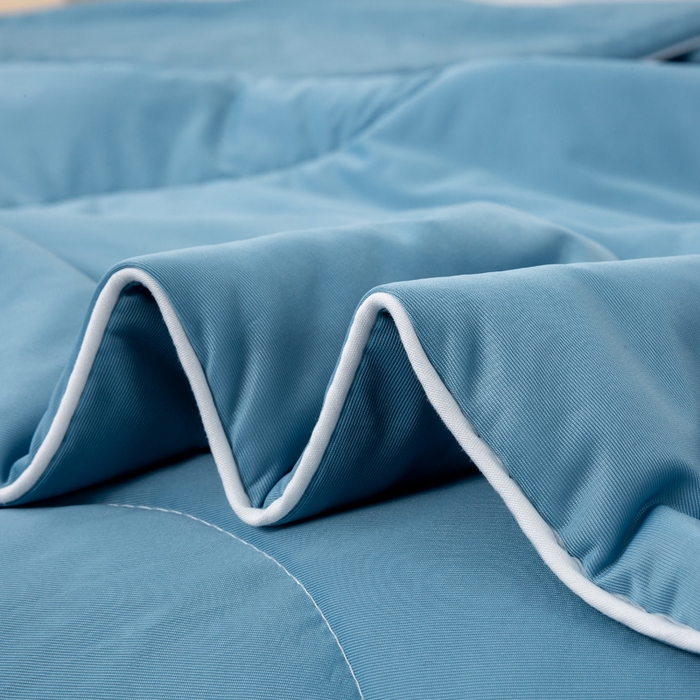 91家纺网 家纺一手货源 找家纺 好梦来家纺（原锦茂家纺） 2025新款印花凉感丝抗菌夏被 深蓝