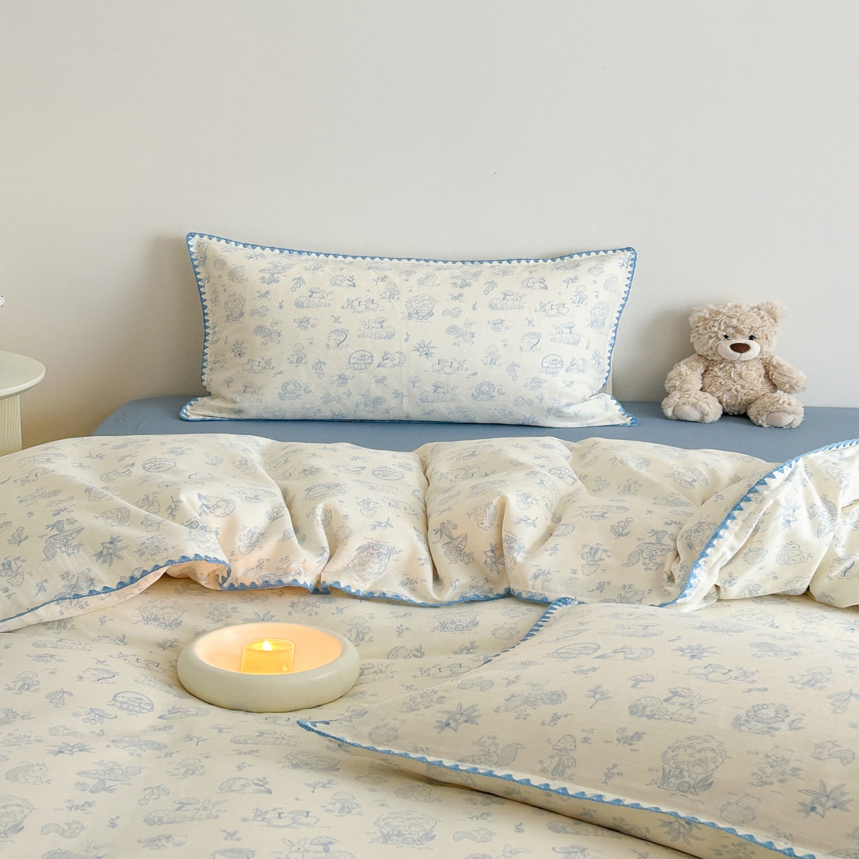 91家纺网 家纺一手货源 找家纺 2025新款工艺款全棉双层纱小清新贝壳边四件套 森林物语