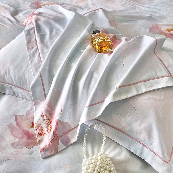 91家纺网 家纺一手货源 找家纺 金纱玉纺家纺 2025新款全棉13376数码印花四件套（礼盒包装）404A2