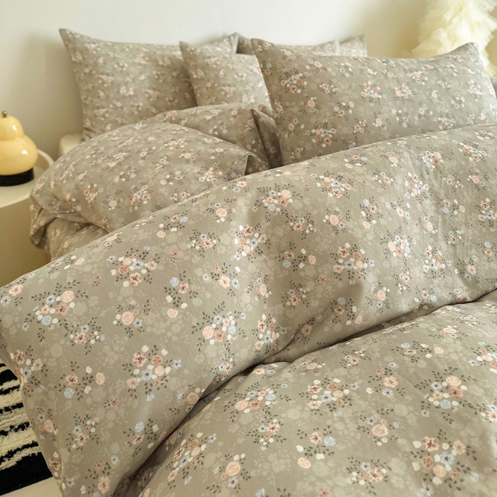 91家纺网 家纺一手货源 找家纺 塞纳 2026新款.全棉有氧双层纱四件套-场景一 花间梦-咖