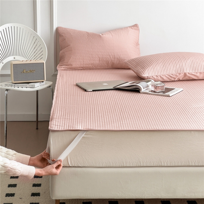 91家纺网 家纺一手货源 找家纺 法芙娜家纺 2025新款全棉40S水洗棉床垫 粉色