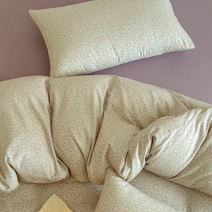 91家纺网 家纺一手货源 找家纺 塞纳 2026新款.全棉有氧双层纱四件套-场景一 宛夏-浅绿