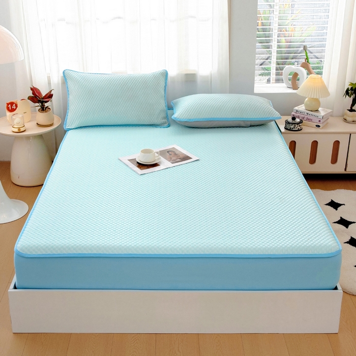 91家纺网 家纺一手货源 找家纺 绒宴家纺 2025新款提花凉席凉豆豆冰豆豆凉席三件套 简约-淡蓝床笠款