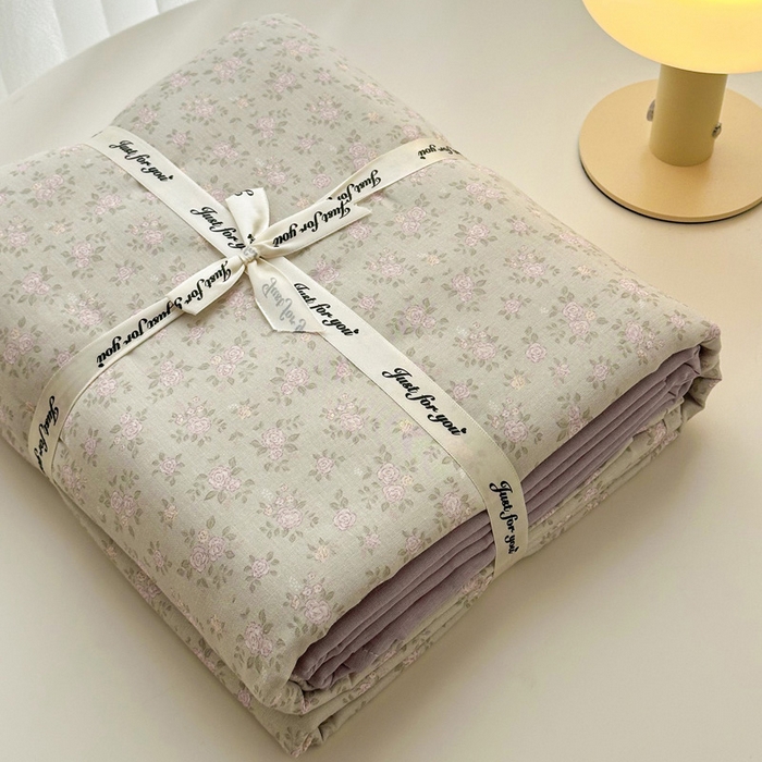 91家纺网 家纺一手货源 找家纺 塞纳 2026新款.全棉有氧双层纱四件套-场景一 宛夏-浅绿