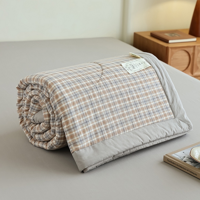 91家纺网 家纺一手货源 找家纺 雯雨家纺 2025新款A类无印风里外全棉纯棉水洗棉新疆棉花夏被夏凉被空调被 米粒咖