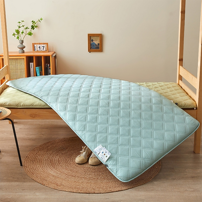 91家纺网 家纺一手货源 找家纺 丽诺床垫 2025新款氧乐棉三明治学生床垫 天际蓝