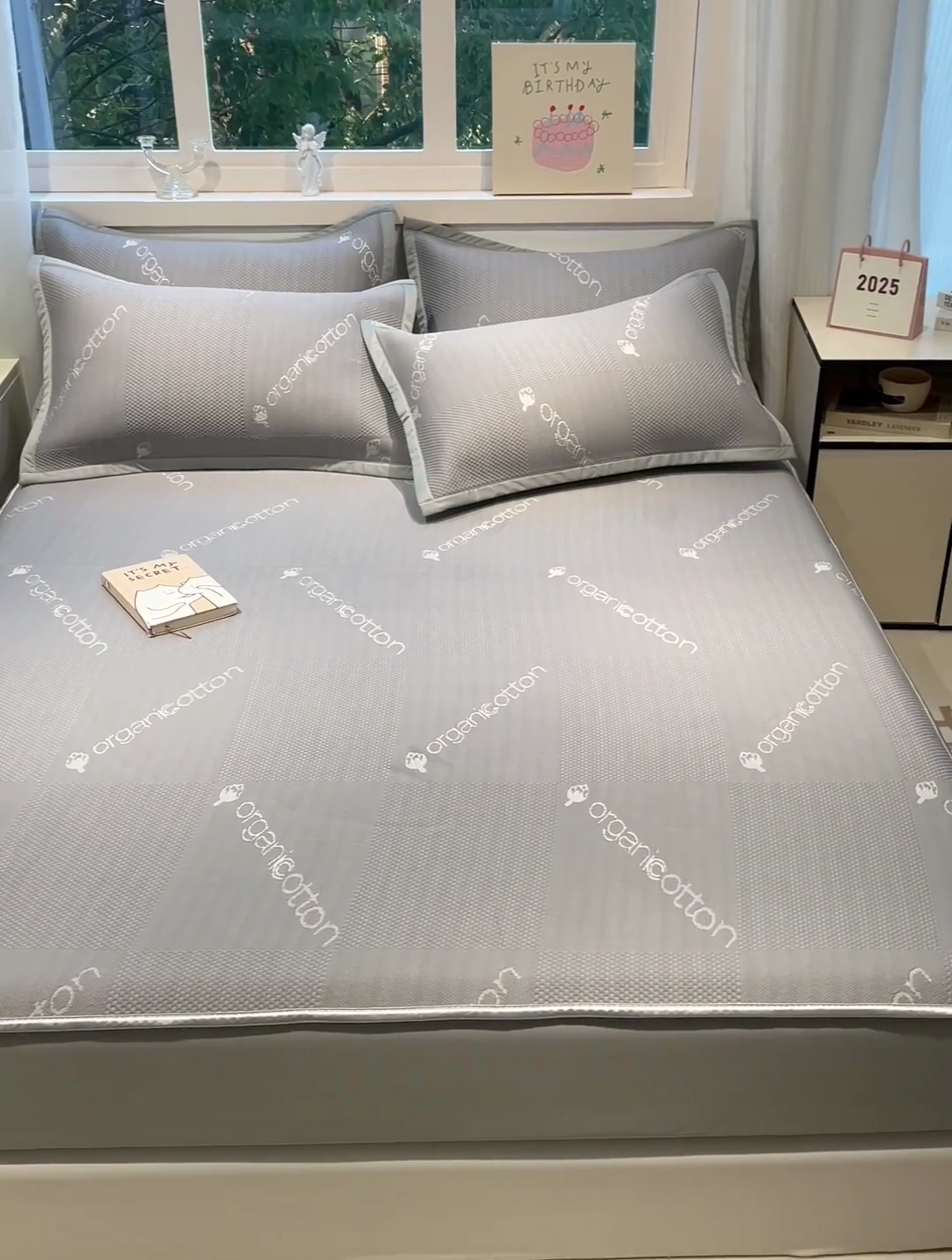 91家纺网 家纺一手货源 找家纺 富馨莱 2025新款A类480克PE凉感凉豆豆凉席三件套和单件床笠款 绅士灰