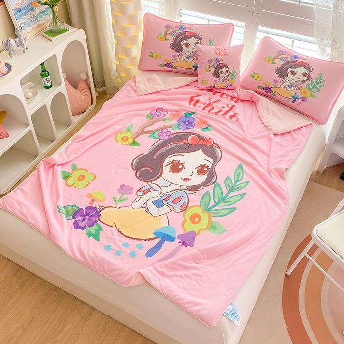 91家纺网 家纺一手货源 找家纺 ds生活馆 2025新款A类大版卡通凉感丝夏被 白雪公主