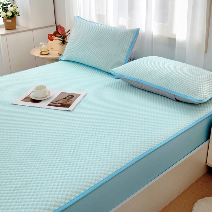 91家纺网 家纺一手货源 找家纺 绒宴家纺 2025新款提花凉席凉豆豆冰豆豆凉席三件套 简约-淡蓝床笠款