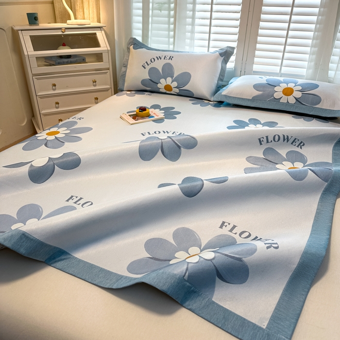 91家纺网 家纺一手货源 找家纺 席佬大 2025新款高克重卡通数码印花冰藤席床席床笠款 花语-平铺款