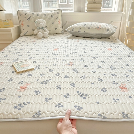 91家纺网 家纺一手货源 找家纺 （总）慕尚家纺 2025新款小清新凉感丝乳胶席