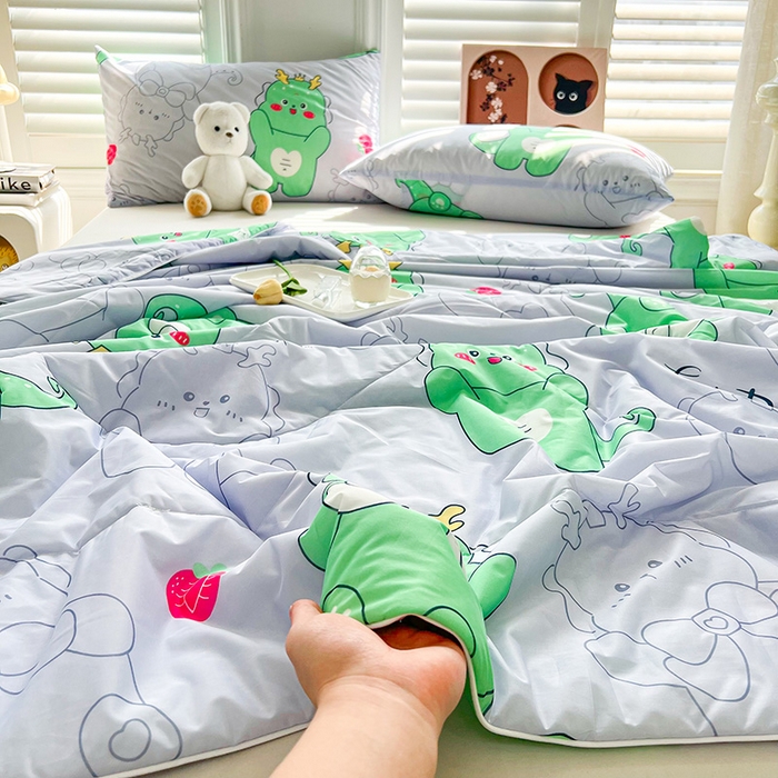 91家纺网 家纺一手货源 找家纺 好梦来家纺（原锦茂家纺） 2026新款印花凉感丝抗菌夏被 恐龙派对