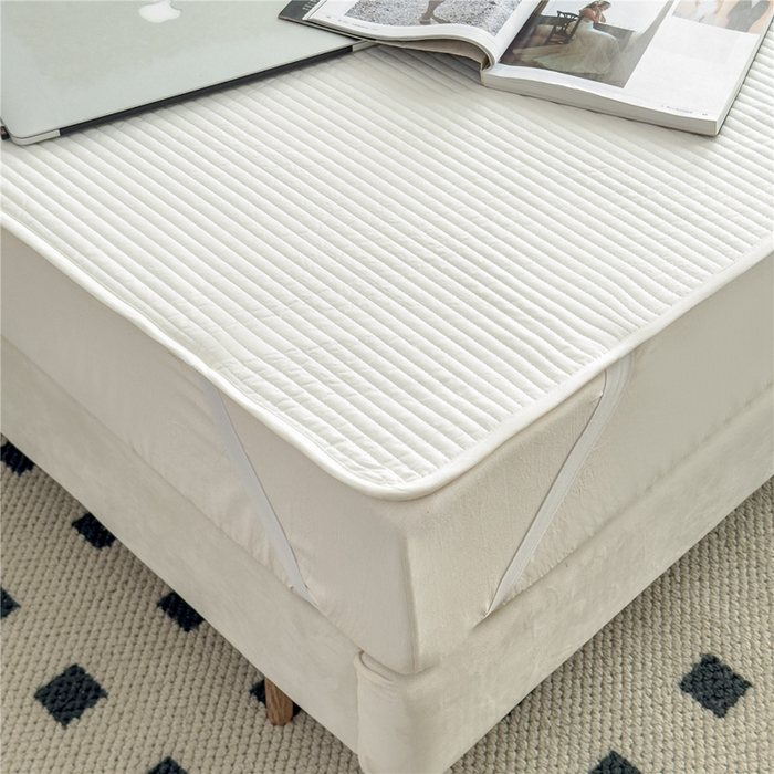 91家纺网 家纺一手货源 找家纺 法芙娜家纺 2025新款全棉40S水洗棉床垫 白色