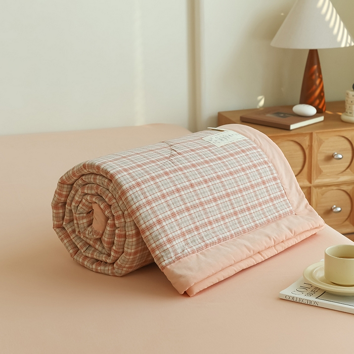 91家纺网 家纺一手货源 找家纺 雯雨家纺 2025新款A类无印风里外全棉纯棉水洗棉新疆棉花夏被夏凉被空调被 米粒粉