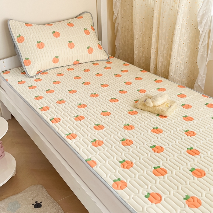 91家纺网 家纺一手货源 找家纺 川悦生活 2025新款小阪凉感丝印花凉席-学生床 蜜柑夏语