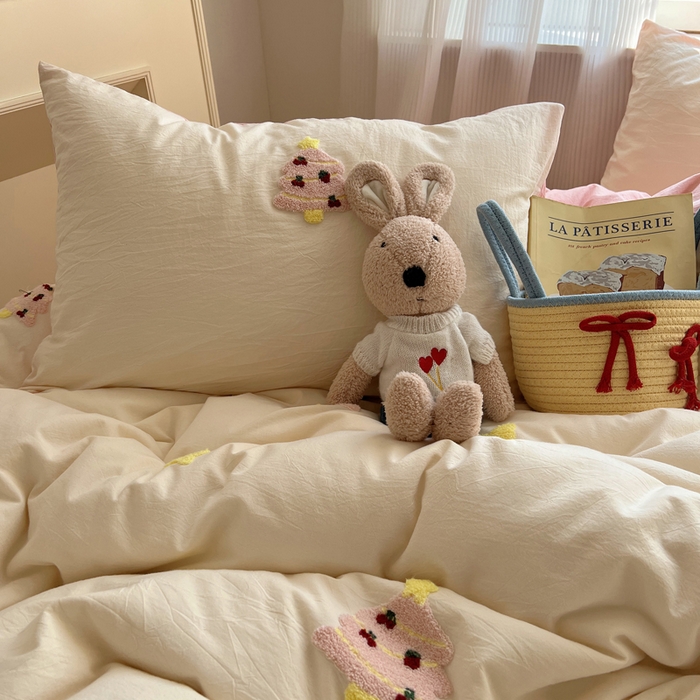 91家纺网 家纺一手货源 找家纺 慕尚家纺 2025新款春夏新款色织水洗棉毛巾绣四件套 圣诞树 粉